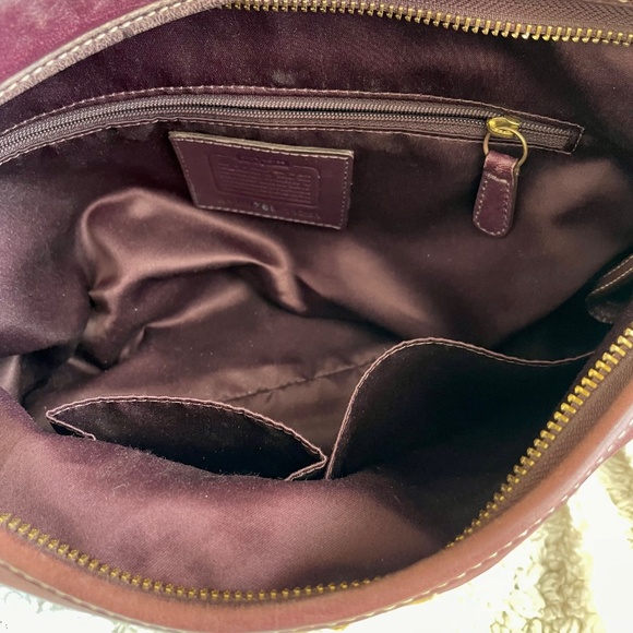 Coach Vintage | Y2k Ergo Hobo Shoulder Bag Leather, Purple (Cranberry) - Picture 4 of 5